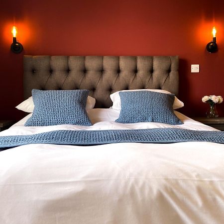 The Kings Head Inn, Home Of The Acle Steak Bagian luar foto