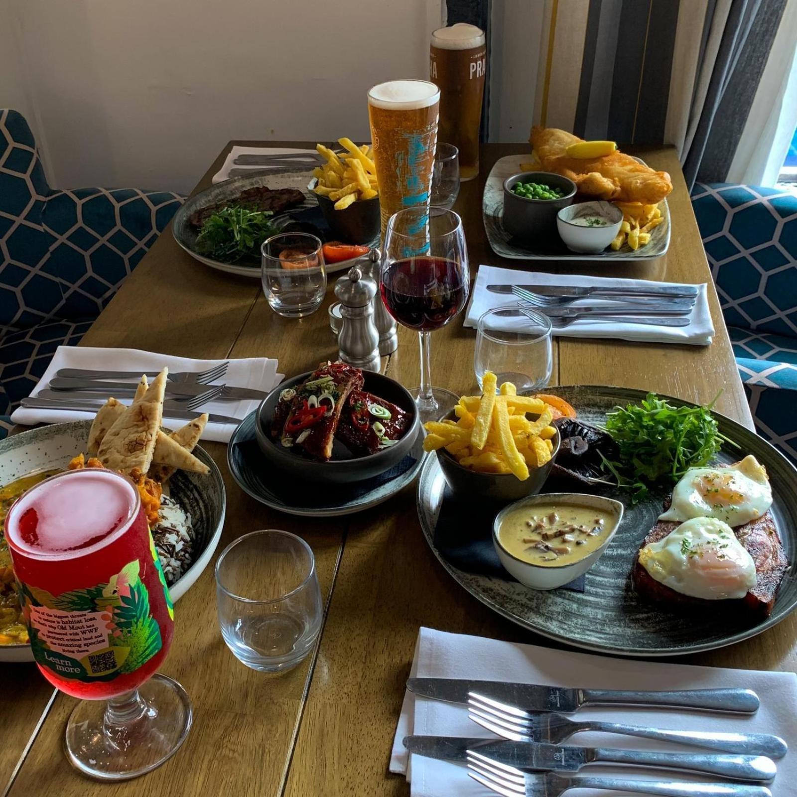 The Kings Head Inn, Home Of The Acle Steak Bagian luar foto